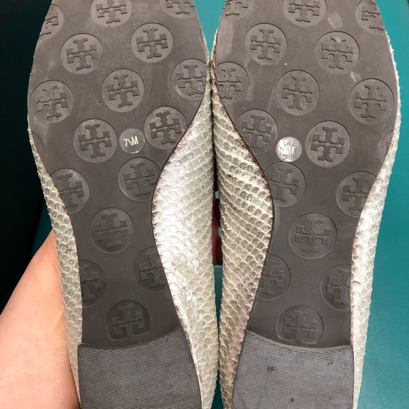 Tory Burch Silver Leather Ballet Flats - Picture 4 of 5